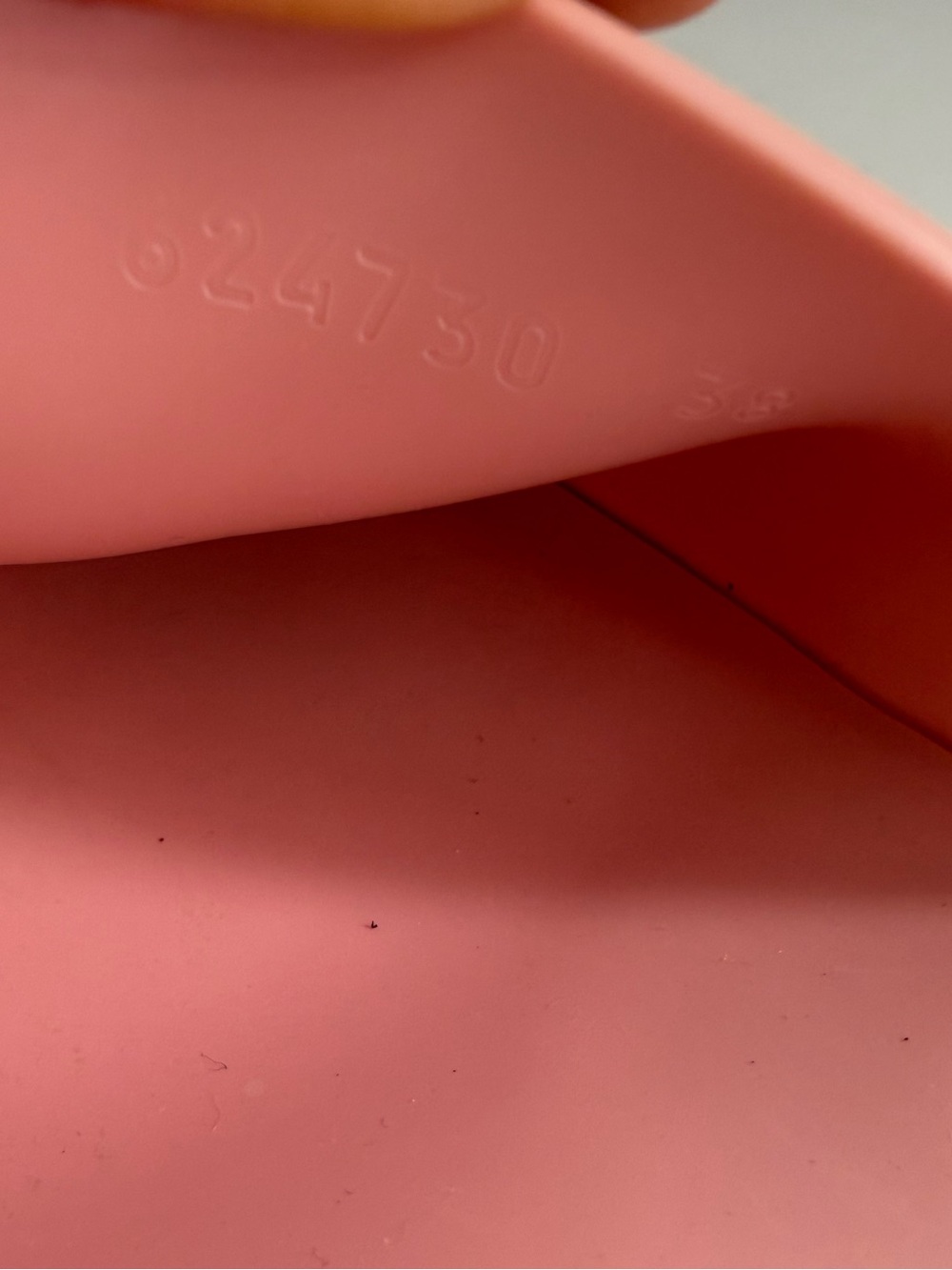 Gucci Rubber size 7 Pink Platform Slide Sandals with Embossed Logo Strap - Picture 6 of 15